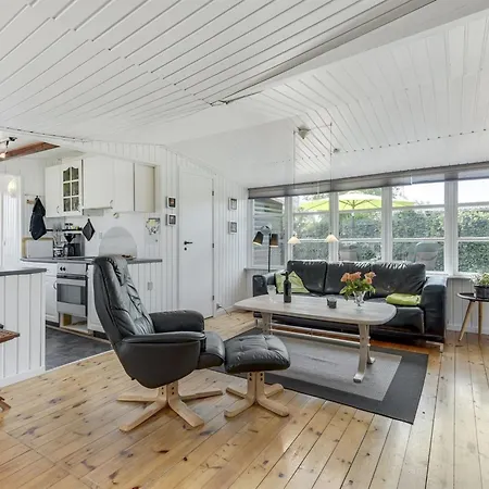 Holiday home Tyyni - 75m From The Sea In Se Jutland By Interhome *